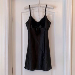 🌸 New without tags Sexy Black Satin Babydoll